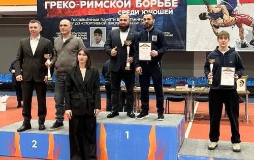 Чистопольские борцы завоевали четыре медали на первенстве Татарстана