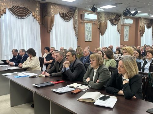 Детская школа искусств отчиталась о победах, аграрии — о надоях: итоги совещания в чистопольском муниципалитете