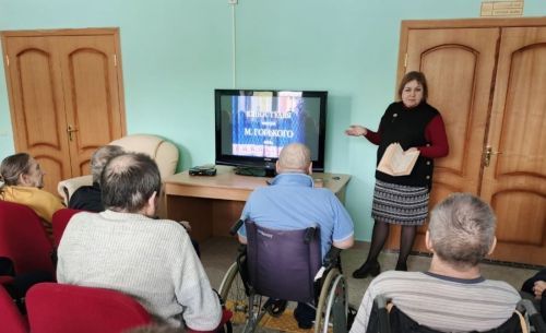 В «Юлдаше» отметили День чтения вслух и юбилей киносказочника Александра Роу