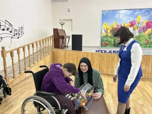 В чистопольском доме-интернате прошёл праздник с мастер-классом и интерактивной игрой