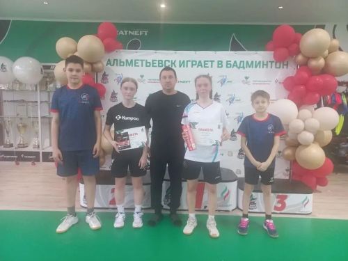 Чистопольские бадминтонистки успешно выступили на турнире