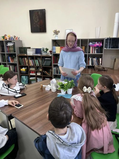 В Никольской воскресной школе прошла познавательная встреча «Планета книг»