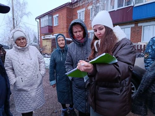 В Чистопольских Выселках прошли общественные обсуждения благоустройства дворов по программе «Наш двор»