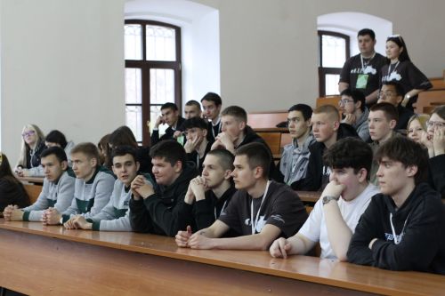 Школьники из Чистопольского района побывали на форуме «Робосело»