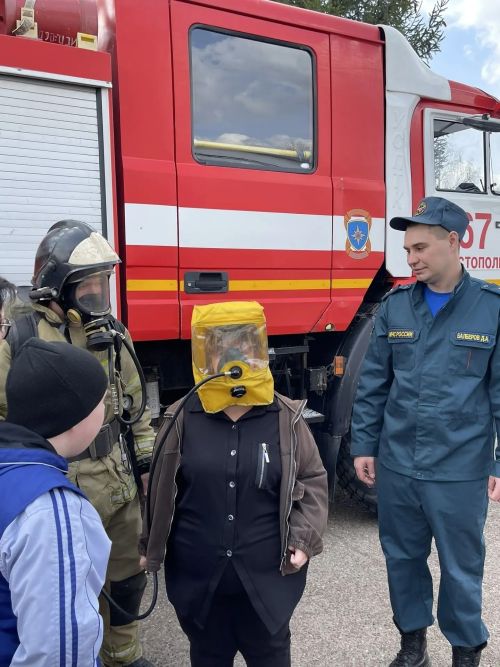 Дети с ограниченными возможностями здоровья побывали на экскурсии в пожарной части Чистополя