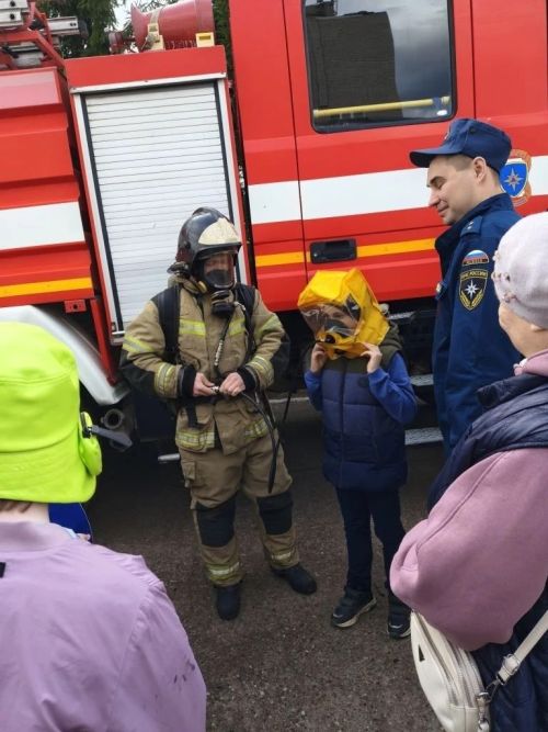 Дети с ограниченными возможностями здоровья побывали на экскурсии в пожарной части Чистополя