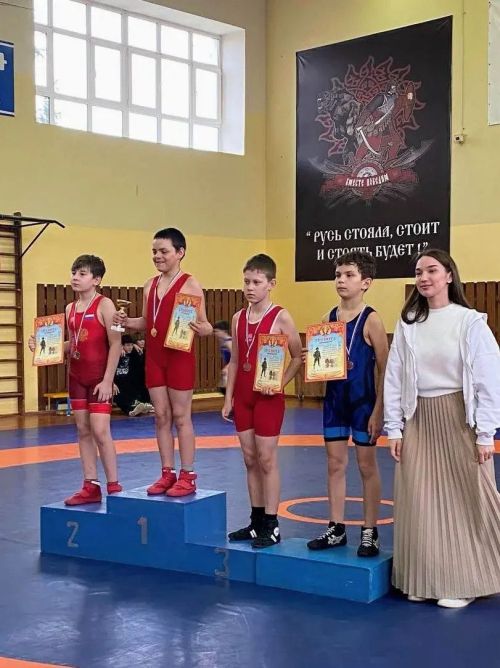 В «Батыре» почтили память героя: состоялся турнир по греко-римской борьбе, посвящённый Михаилу Кузникову