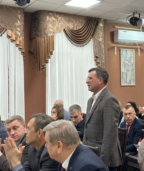 Самовыгул собак, детский травматизм и пожарная безопасность: Эдуард Хасанов потребовал решений