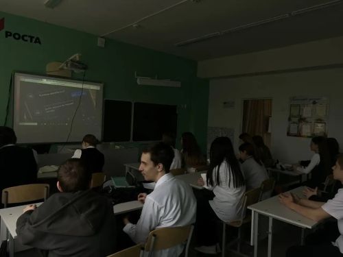 Право, драйв и справедливость: в Лучовской школе прошла интенсив-игра для подростков