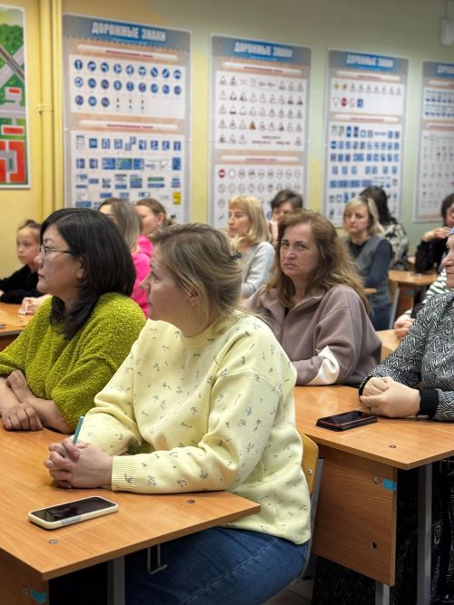Подарок детям с риском для жизни: на масштабном родительском собрании в Чистополе говорили об опасности мототехники и электросамокатов