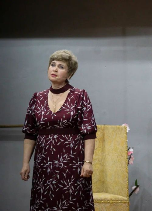 В Чистополе с успехом прошла премьера спектакля «Гори, гори, моя звезда!»
