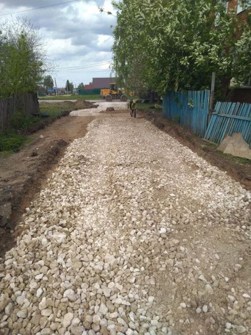 В Чистопольских Выселках началось обновление дворов по программе «Наш двор»
