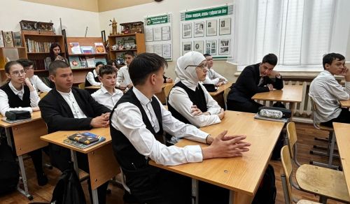 Школьникам Чистополя рассказали, как разрешать конфликты с родителями