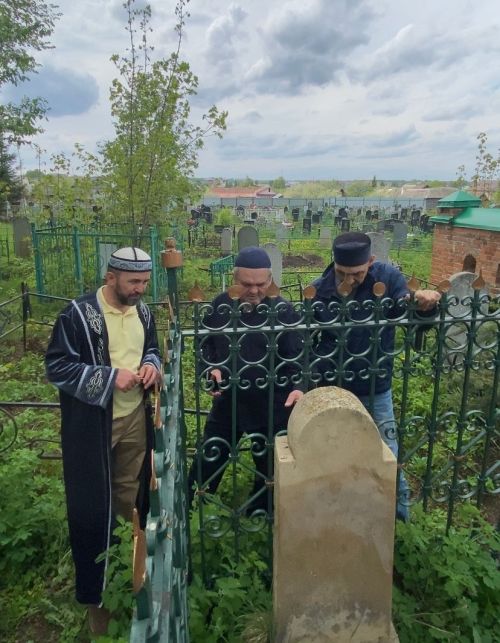 В Чистополе обсудили вопросы сохранения исторических надмогильных памятников на мусульманском кладбище
