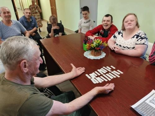 «Аз, Буки, Веди...»: жители чистопольского дома интерната устроили интеллектуальную битву в честь Дня славянской письменности