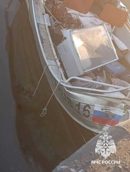 В Чистополе лодка на скорости врезалась в понтон: один человек погиб