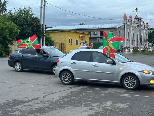 Автопробег пограничников прошел по улицам Чистополя