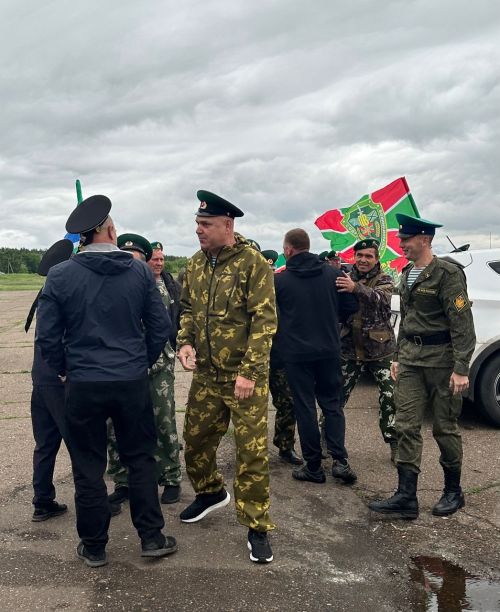 Автопробег пограничников прошел по улицам Чистополя