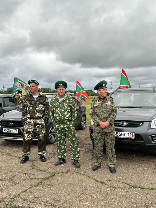 Автопробег пограничников прошел по улицам Чистополя
