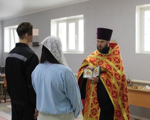 В чистопольском СИЗО впервые обвенчали осуждённого и его жену