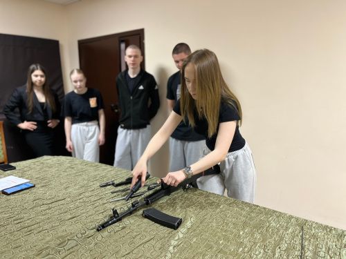 Чистопольская молодёжь приняла участие в военно-патриотическом квесте