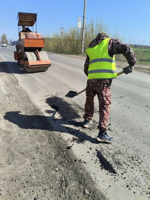 На дорогах Чистополя началась укладка нового асфальта