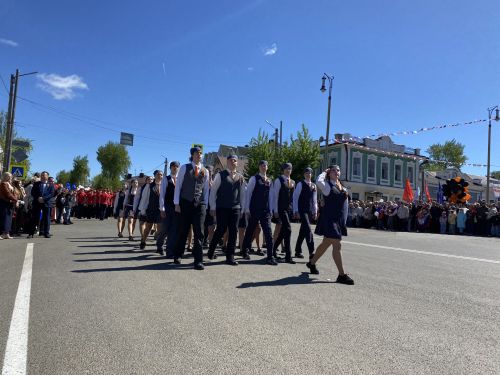Праздничный парад, вручение наград, тематические площадки: в Чистополе отмечают День Победы