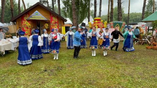 Чистопольский район представил русское подворье на Сабантуе в Казани