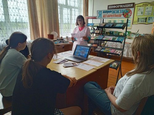 «Я выбираю жизнь без наркотиков»: в Чувашско-Елтанской библиотеке прошёл профилактический час