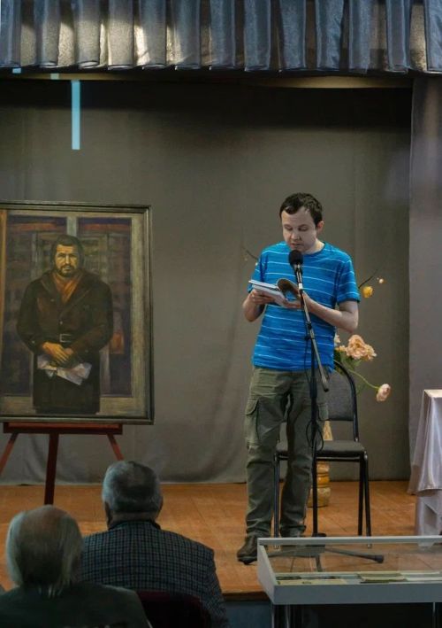 «Уйти. Остаться. Жить»: в Чистополе почтили память поэта Руслана Галимова