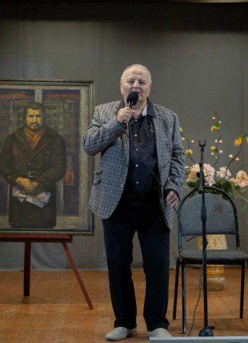 «Уйти. Остаться. Жить»: в Чистополе почтили память поэта Руслана Галимова