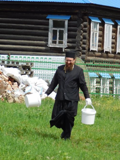 Урок православного краеведения: ученики воскресной школы Казанского храма совершили паломничество по святым местам