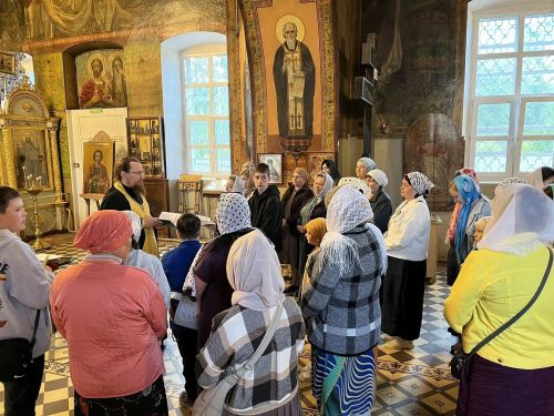 Урок православного краеведения: ученики воскресной школы Казанского храма совершили паломничество по святым местам