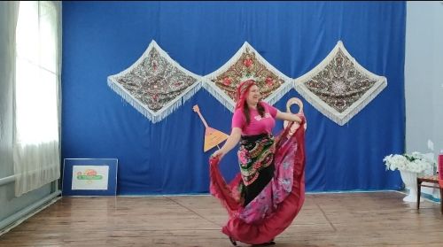 В Чистопольском районе прошел фольклорный праздник «Волшебный мир платков»