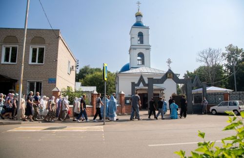 В Казанском храме Чистополя торжественно отметили престольный праздник