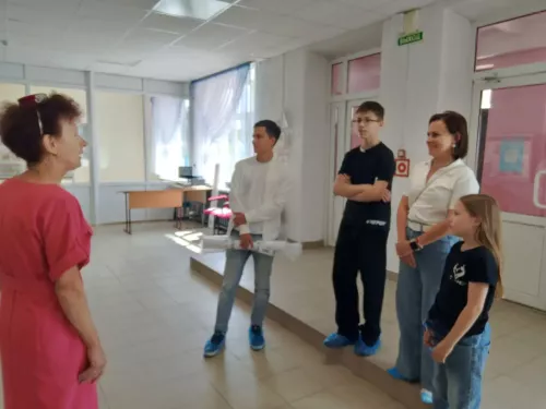 Тумышы белән Яуширмә авылыннан булган Габделхәй Хөснуллинның оныгы Елена Казакова, туганлык җепләрен эзләп, Чистай якларына кайтты (1нче өлеш)