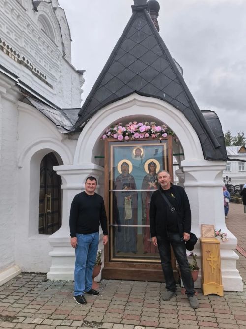 Чистопольские паломники прикоснулись к святыням Владимирской митрополии