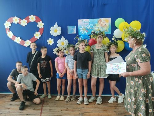 В Чистопольском районе для детей организовали праздник, посвященный Дню семьи, любви и верности
