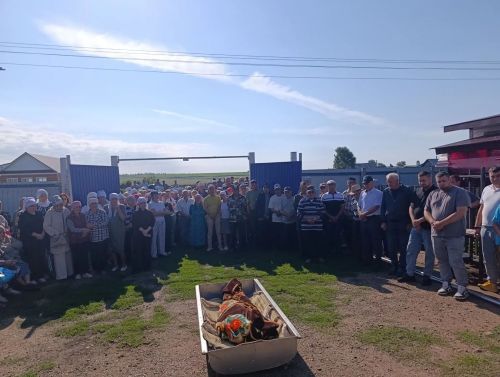 Чистай районында Түбән Камада һәлак булган Радик Исхаков белән хушлаштылар
