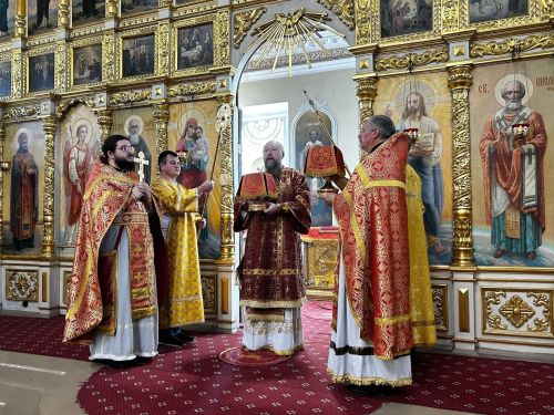 В день памяти пророка Илии владыка Филарет возглавил богослужение в кафедральном соборе Чистополя