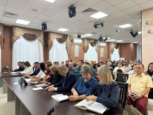 Дмитрий Иванов эпидемиологик хәл, урып-җыю һәм хокук тәртибе торышы турында докладлар тыңлады