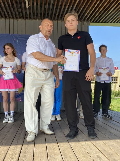 Отличившихся спортсменов и тренеров наградили в День физкультурника в Чистополе