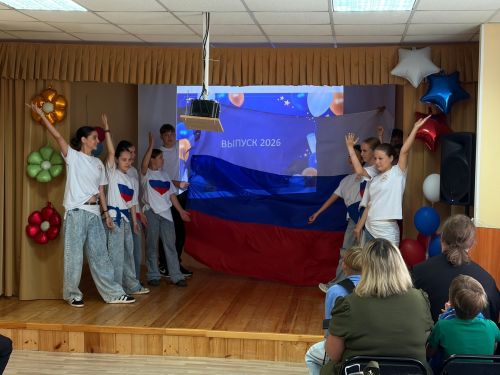 В чистопольском детском доме проводили во взрослую жизнь пятерых выпускников