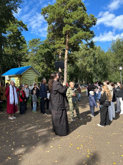 В Скарятинском саду открыли учебный год воскресных школ Чистопольского благочиния
