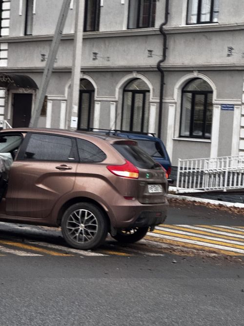 В центре Чистополя произошли две аварии с участием отечественных автомобилей