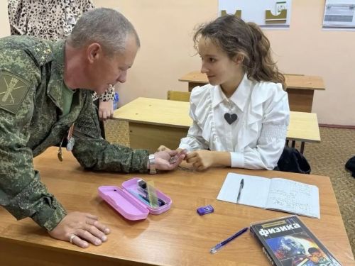 Учитель информатики, участник СВО встретился со школьниками в Чистополе
