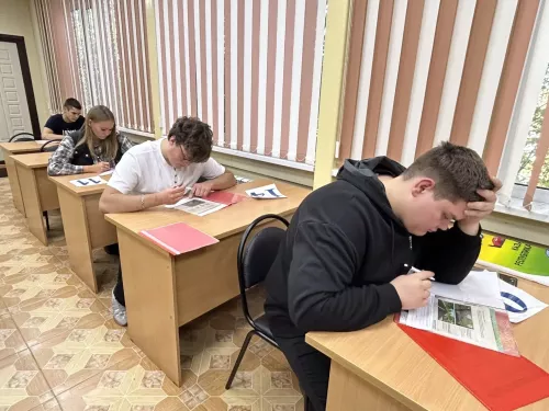 Студенты боролись за победу в конкурсе водительского мастерства в Чистополе