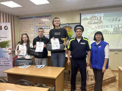Студенты боролись за победу в конкурсе водительского мастерства в Чистополе