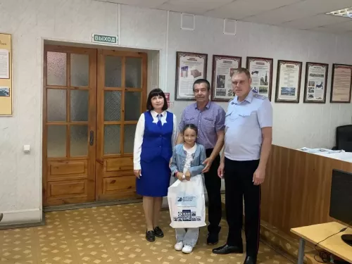 Чистопольские первоклассники получили напутствия от полицейских и общественников