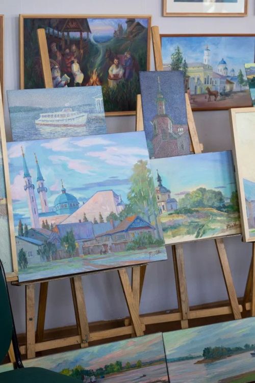 Выставка члена Союза художников России Веры Филипповой открылась в Чистополе